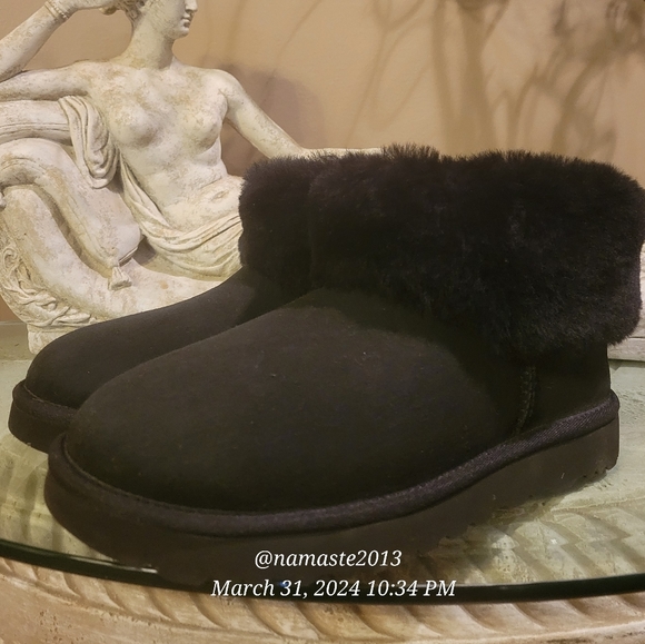 Ugg Women's Classic Mini Fluff Boot SN 1106757 Fur Designer Suede Winter #448 - Picture 3 of 14
